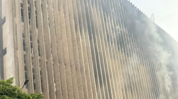 بعد حريق سنترال رمسيس.. محافظة القاهرة: انتظام العمل بالخطوط الساخنة